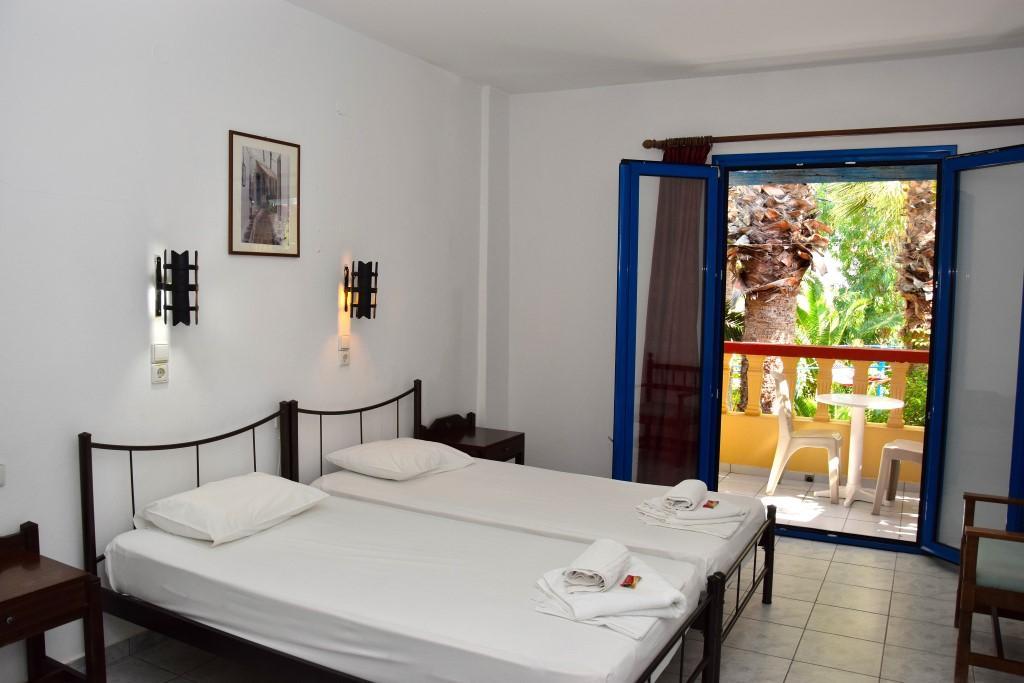 Palm Bay Hotel Sissi  Bagian luar foto